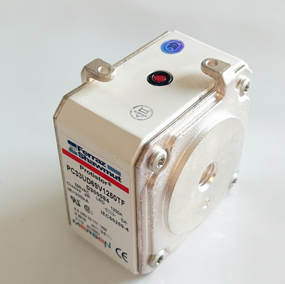 Ferraz D300084 Original Ceramic Vehicle Fuses 1250A 690V 200KA Dc Fault Current