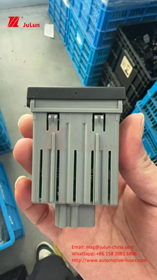 Ford Truck BC45-13A350-BA Truck Push-Button Hazard Switch Modern Emergency Switch 299.HY1S0893790-3k000FZ