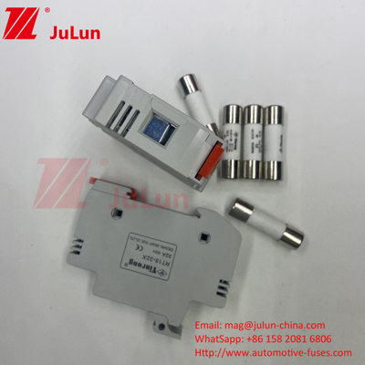 Silver Solar Panel PV Fuse For Inverter Module Protection Fuse Holder 1500v 30a