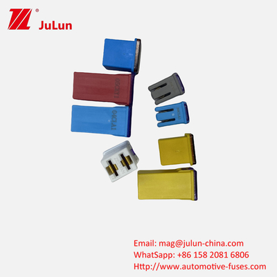 Littel Automobile Square Fuse 32V 58V Cigarette Lighter 495 Fuse Box 20A30A40A50A60AImported