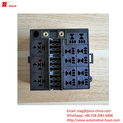 Automotive External Dimensions Fuse Box 32V Rated Copper Contact Automotive Fuse Holder EU UL Standard