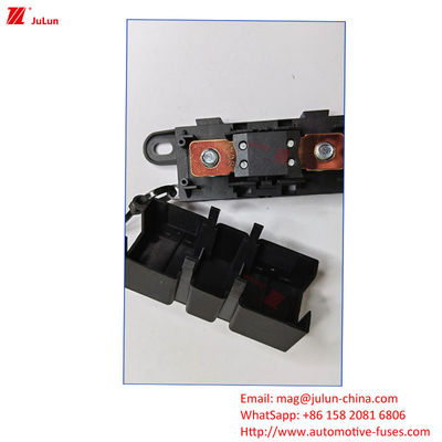 Eu UL Standard Automotive Spare Parts External Dimensions Fuse Holder / Box Plastic / Nylon Housing Rated Voltage 32V 48V 72V Automotive / Electric Vehicle / Motorcycle