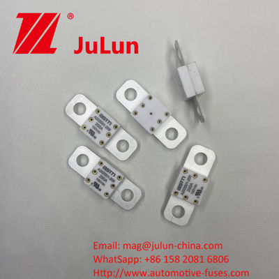 150VDC Rated Voltage Ceramic A202001-500A Automotive Fuses with Hole Distance of 39mm Made of Copper Silver Quartz Sand and Gold