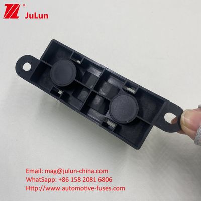 58VDC Mega Medium Auto Car Fuse Holder High Temperature Resistance