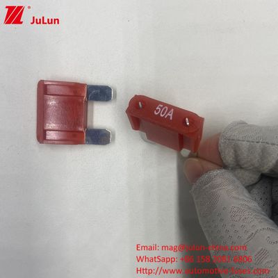 Blade 60A Car Fuses Grade For Automotive Electronics 32V