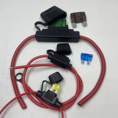Car Fuse Holder Suitable for Power Systems 60A 80A 15A 30A 7A 8A 5A 2A  in Cars Fuse Can Be Matched According to Customer Requirements