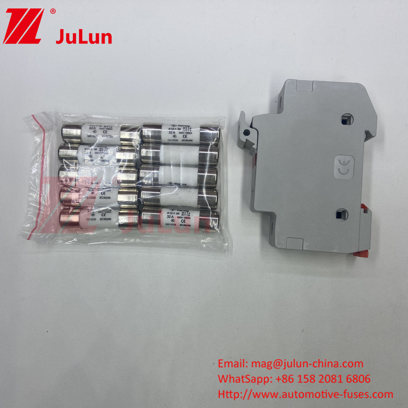 10A-63A PV Fuse For Solar PV Installation 32A 10X38mm 1000V DC Din Rail Fuse Holder With Light For Solar System