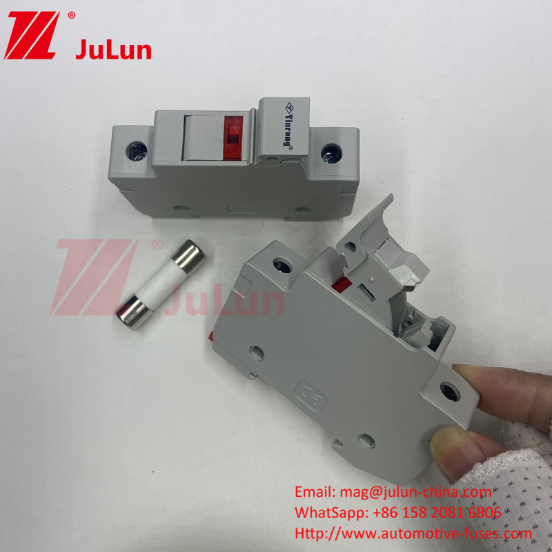 1500VDC Breaking Capacity Solar PV Fuse Solar PV DC Fuse 1000V 15A-32A Rating For Electrical Protection In PV System
