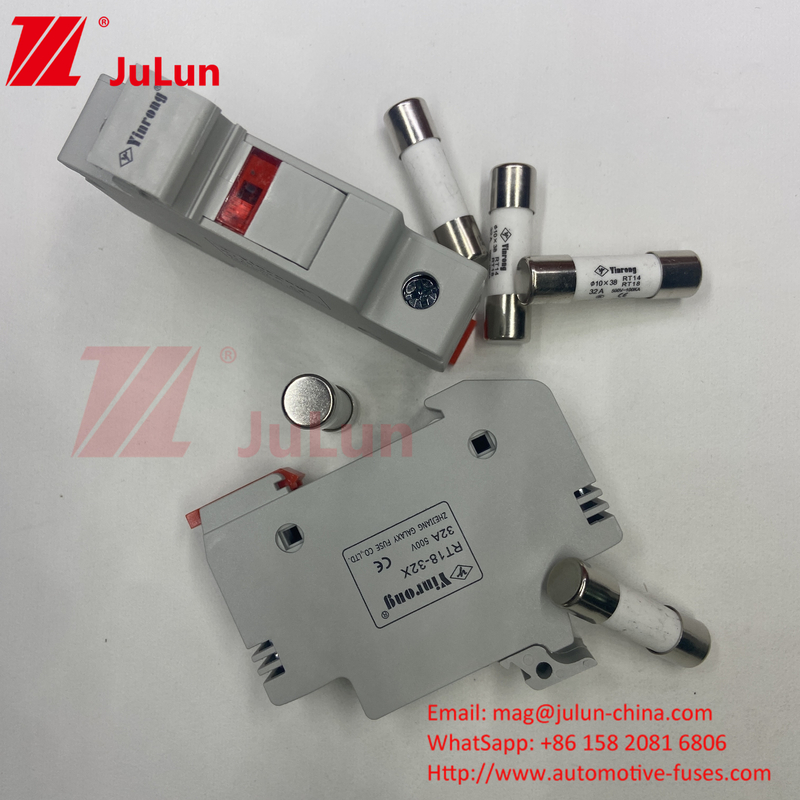 Holder With Ceramic Fuse For PV Module Protection 15A Solar PV Fuse 1000V 10*38mm Din Rail Solar Fuse An
