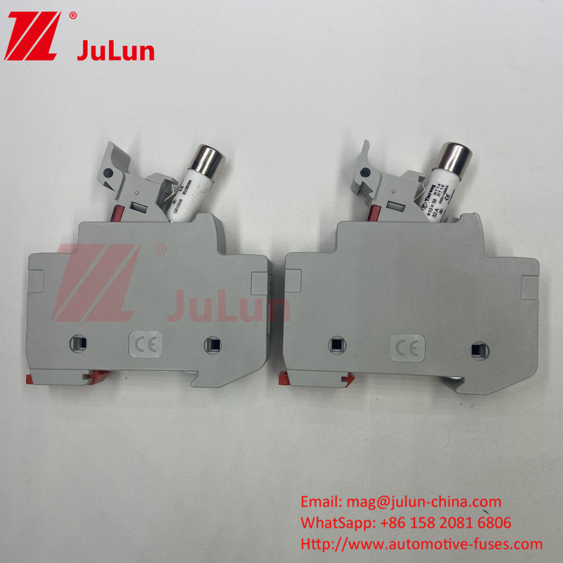 1000VDC 1500VDC 500VDC DIN Rail Solar Panel DC 32 Amp Solar Fuse Holder With Fuse For PV Pho