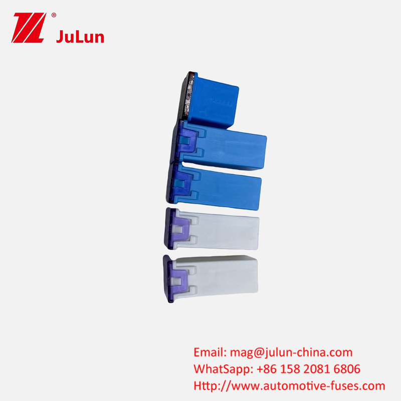 495 Fuse Box 20A30A40A50A60 Imported Little Automobile Square Fuse 32V 58V Cigarette Lighter
