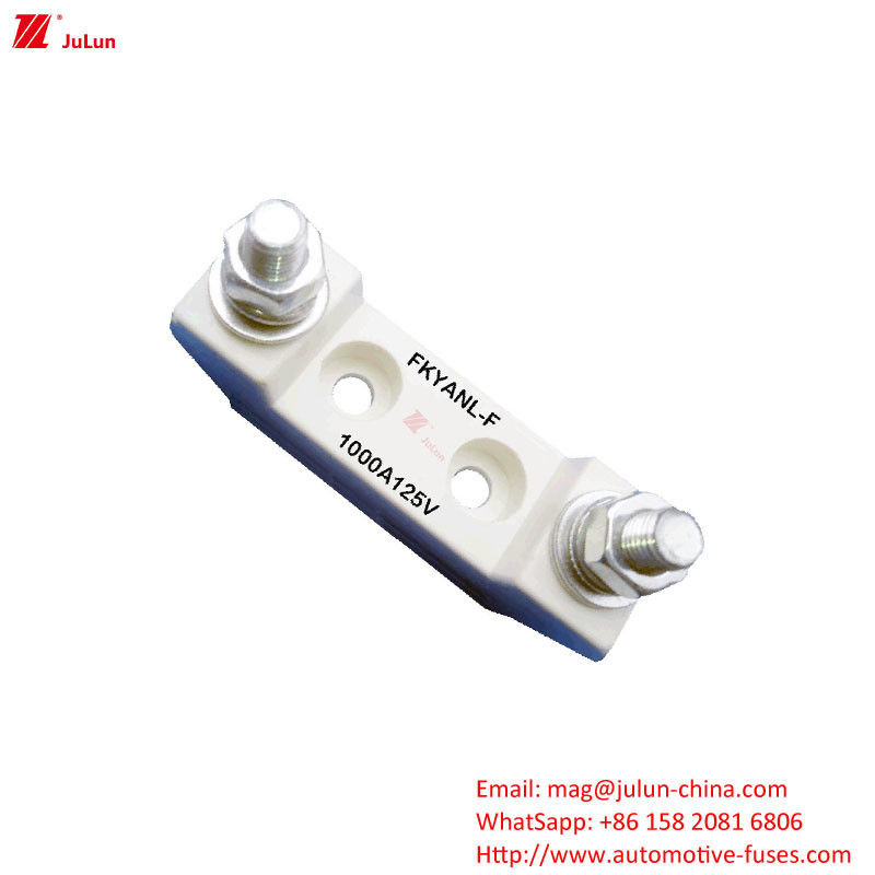 Plastic / Nylon Shell Rated Voltage 125V Below Electric Vehicle Fuse Seat In Buses/Ships/Trucks/Tractors