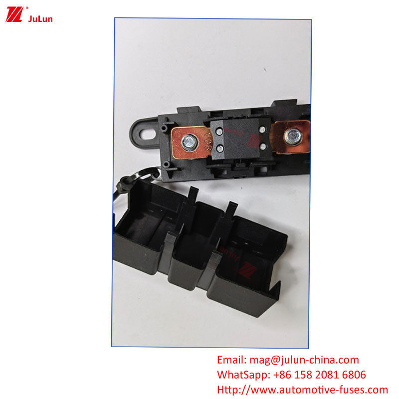 Eu UL Standard Automotive Spare Parts External Dimensions Fuse Holder / Box Plastic / Nylon Housing Rated Voltage 32V 48V 72V Automotive / Electric Vehicle / Motorcycle