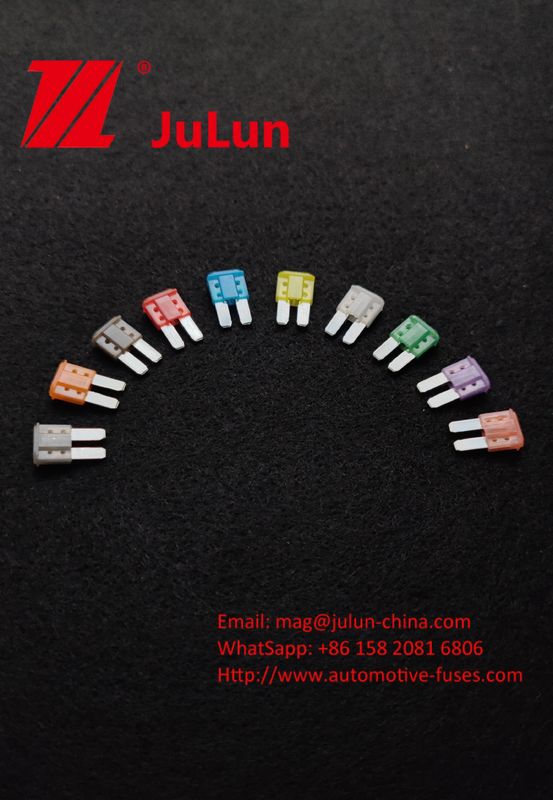 Automotive Blade Shunt 15A 32V Circuit Breakers 0337 0237 0299 For Automotive Industry