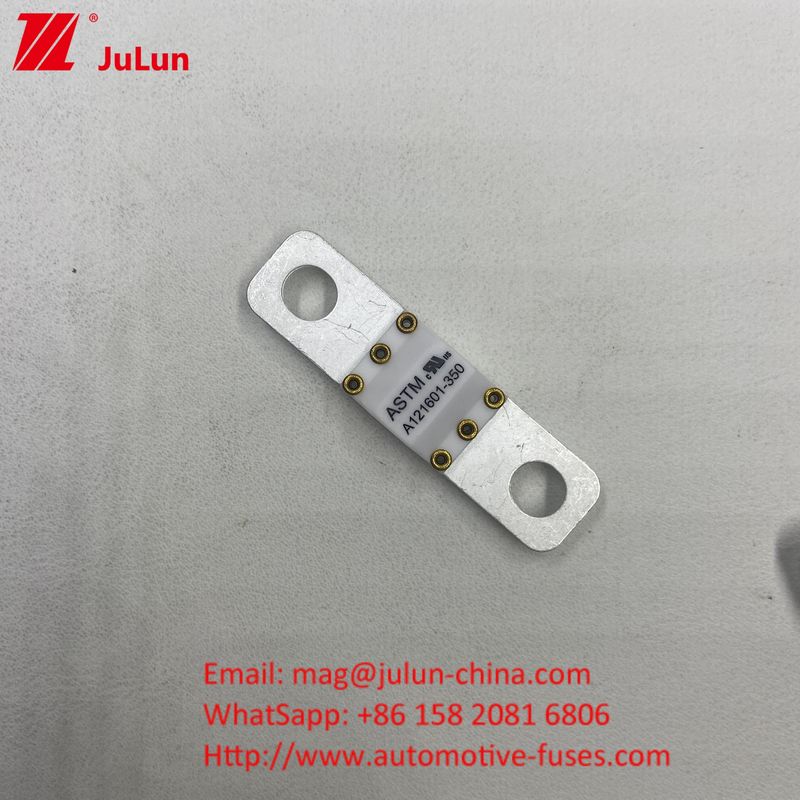 Screw Bolt Mounting Method 200A 125VDC Ceramic Vehicle Fuses High Current Rating For Short Circuit Protection