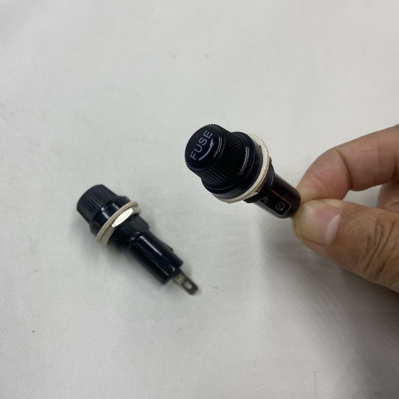 Apparatus 6*30mm Fuse Holder R3-13  Production Drop Resistance For Performance