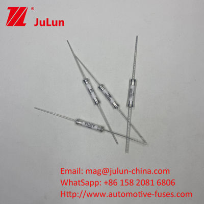 ASTM HV660 10A 500VDC 30KA Ceramic Automotive Fuses With PCB Hole Fuse Clamp Installation