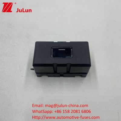 Carton Packing Car Fuse Holder for With Plug-in Fuses Max voltage 32VDC 58VDC 72VDC